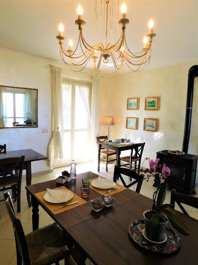 Domus Langhe B&B Treiso Buitenkant foto