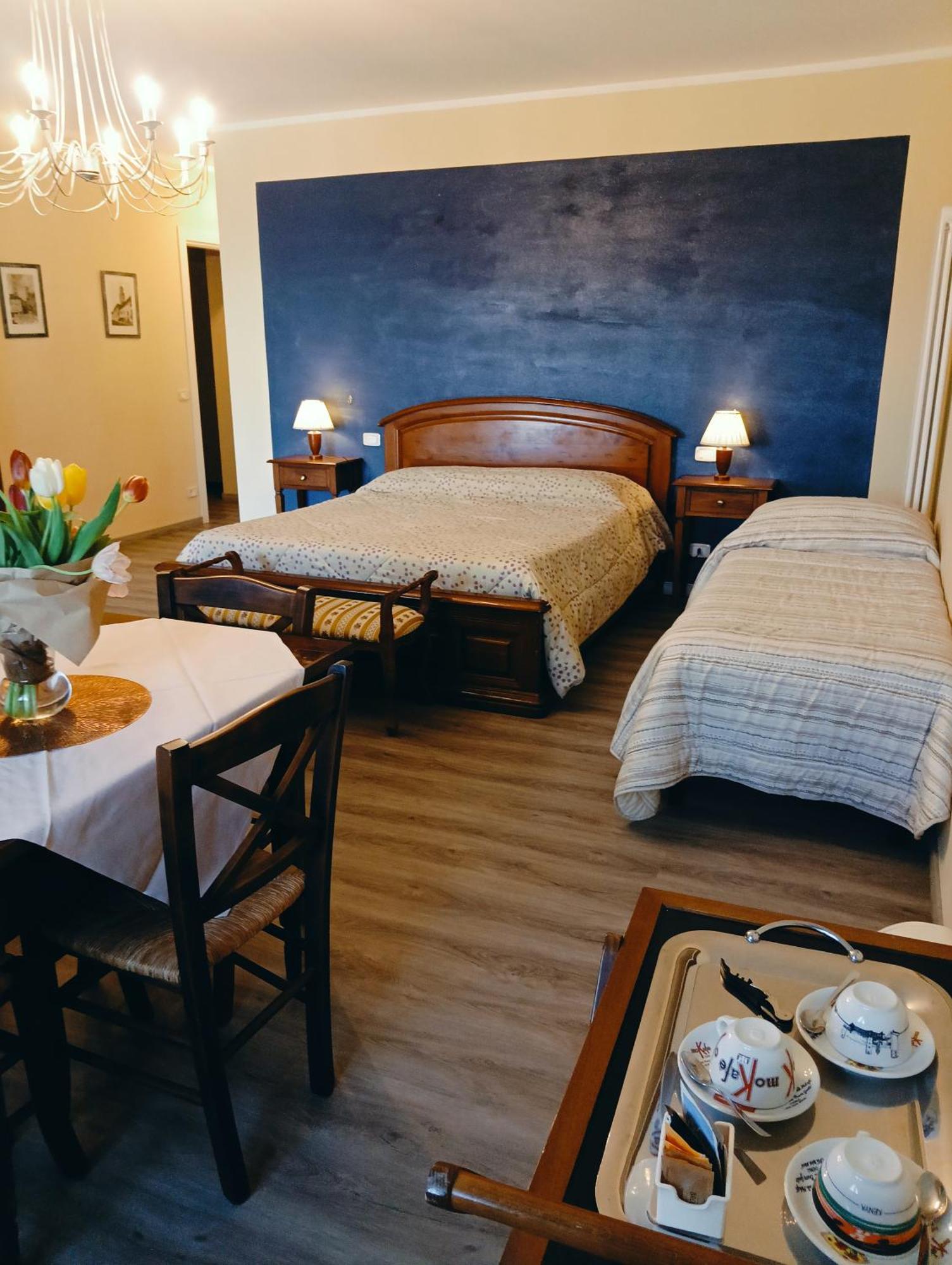 Domus Langhe B&B Treiso Buitenkant foto