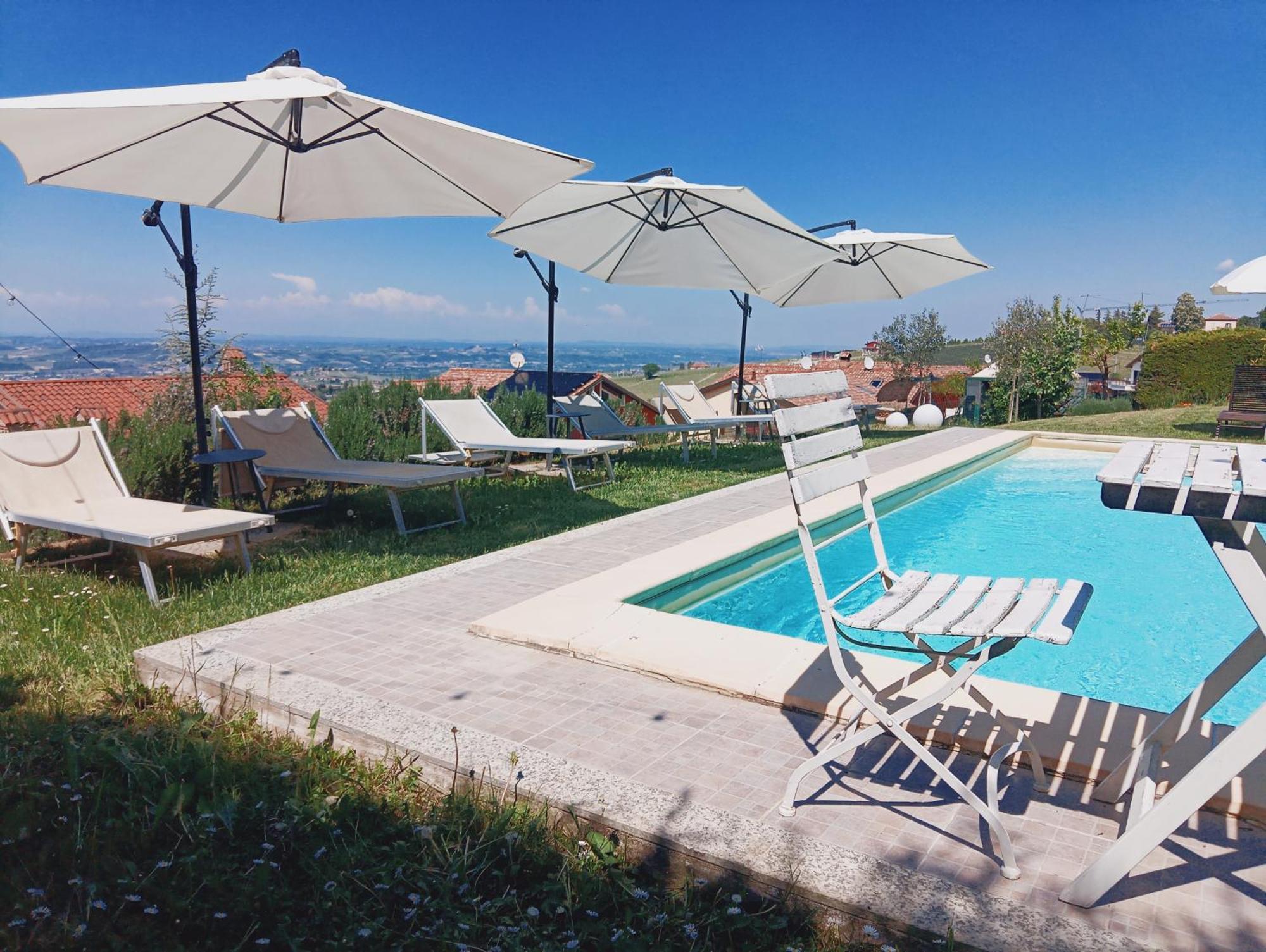 Domus Langhe B&B Treiso Buitenkant foto